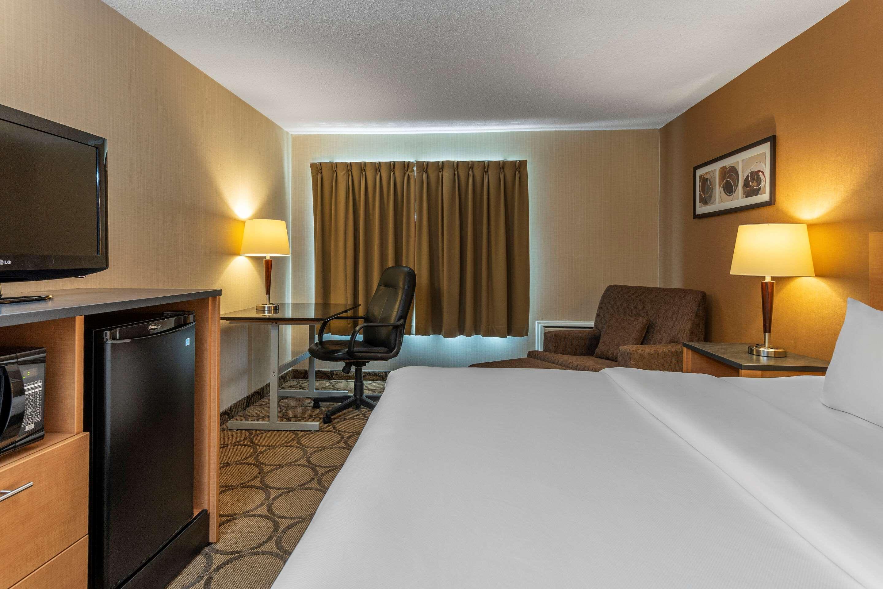 Comfort Inn 3*